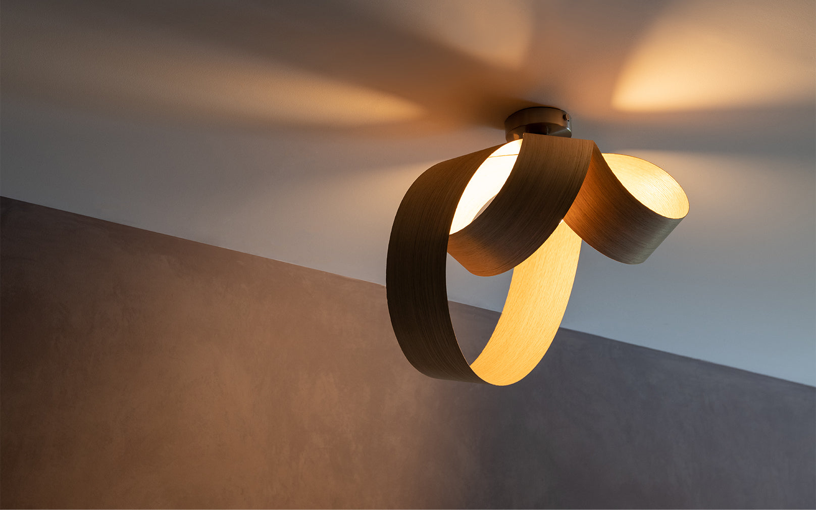 Verso Flush Ceiling Light