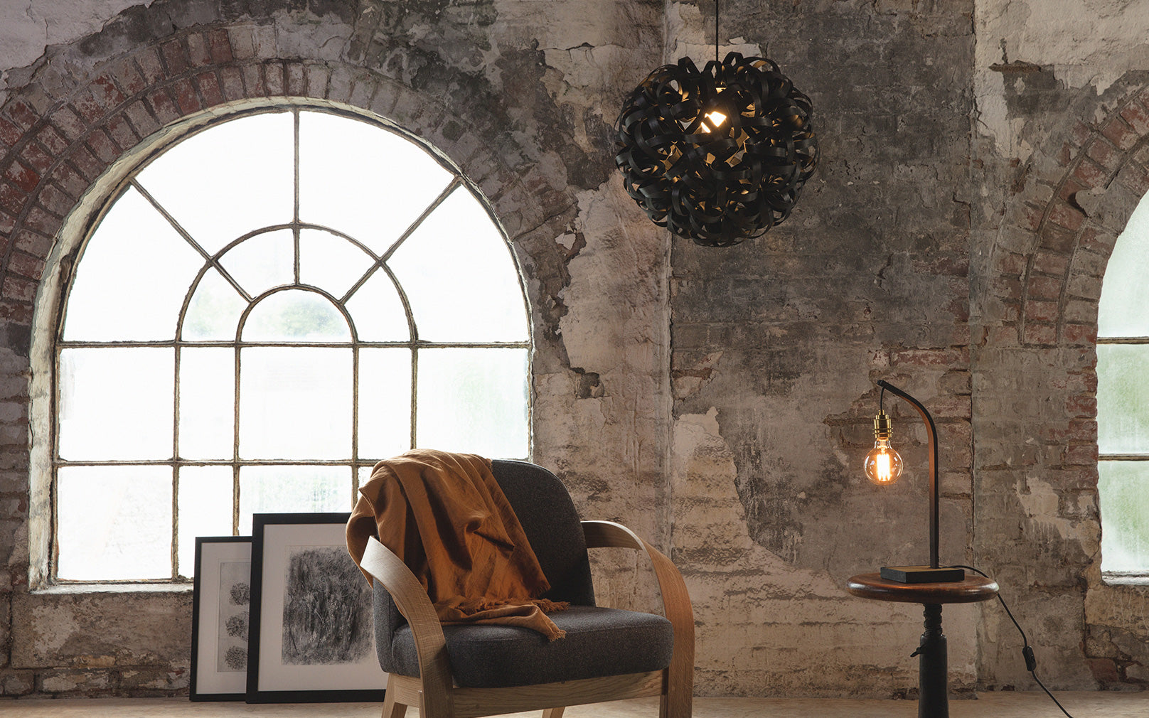 Noctis Wheal Table Light