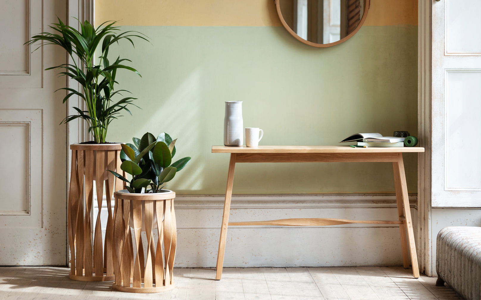 Merryn Floor Standing Planter